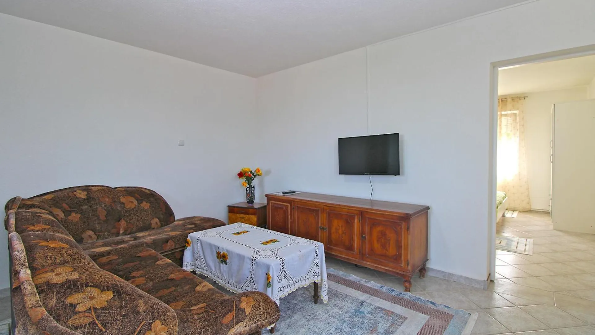 Apartments Hasiba 1362 Перой