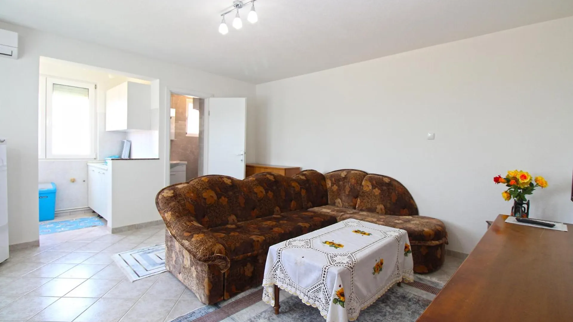 Apartments Hasiba 1362 Peroj
