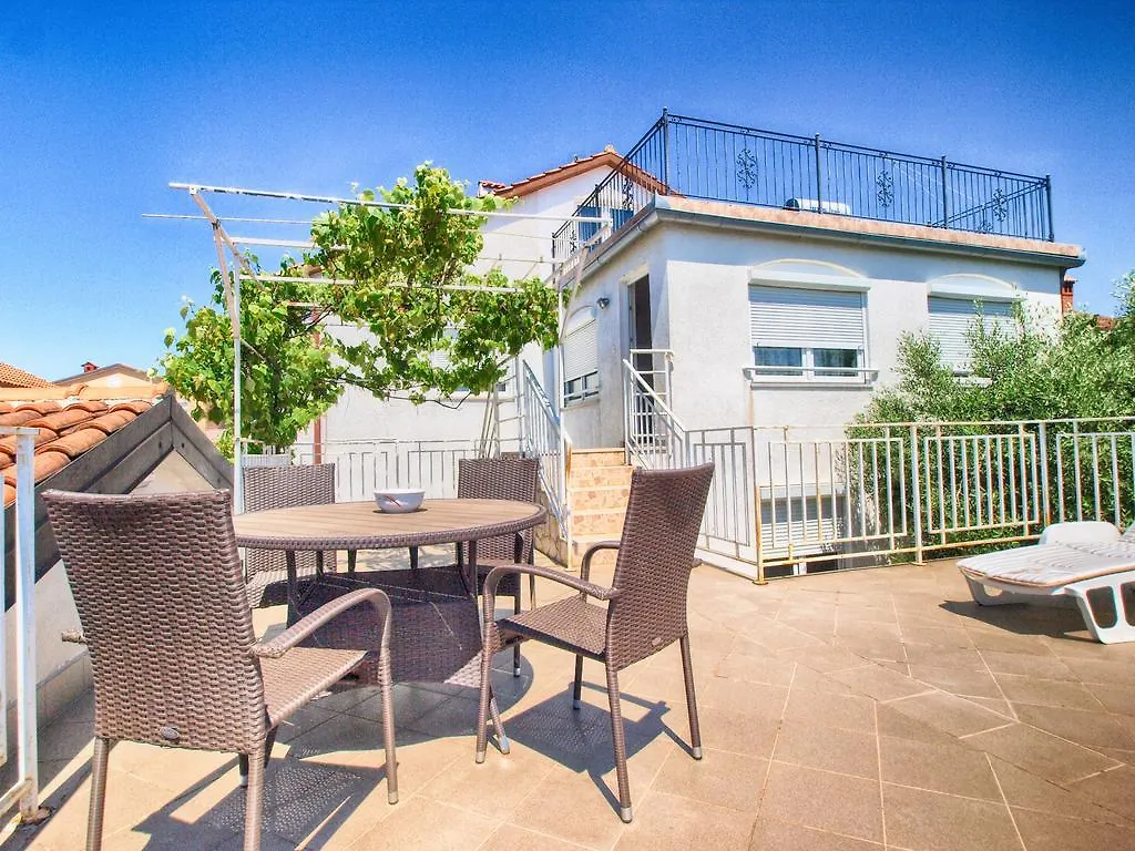 Apartments Hasiba 1362 Перой Хорватия