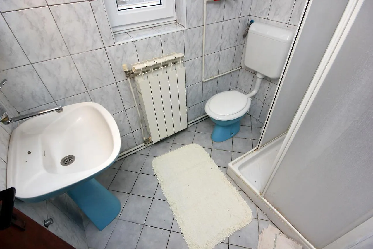 Apartments Hasiba 1362 Перой Хорватия