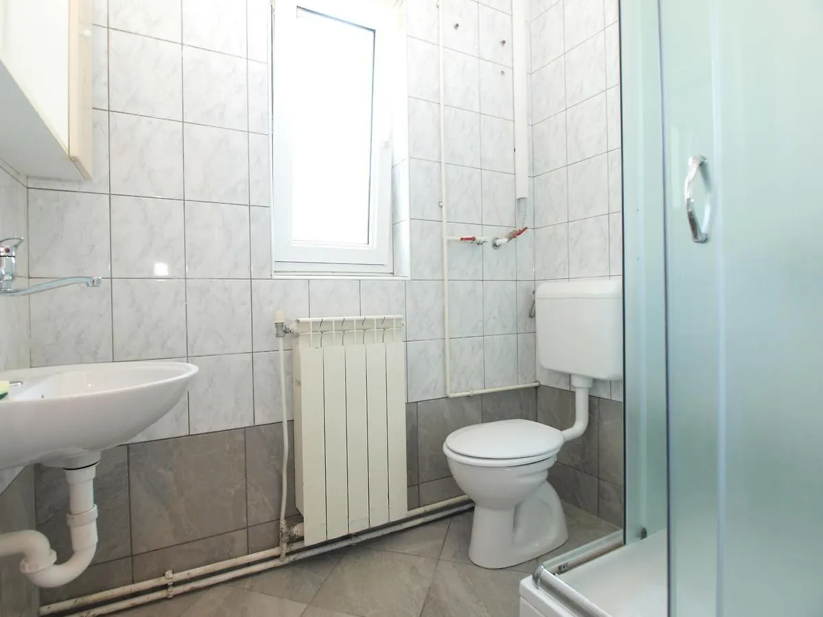 Apartments Hasiba 1362 Перой