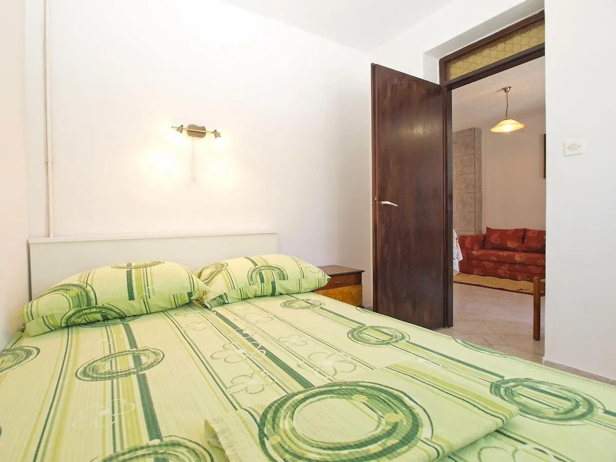 Apartments Hasiba 1362 Перой Хорватия